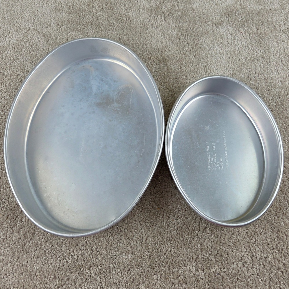Wilton Performance Pans Oval Cake Pan Set of 2 Aluminum Vintage 502-2130
